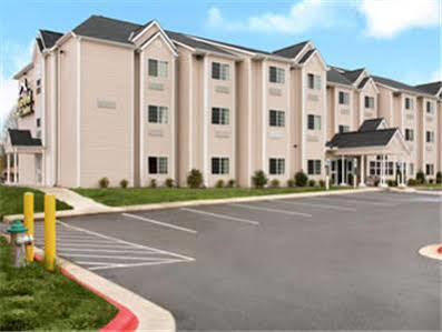 Microtel Inn By Wyndham Rogers Exterior photo
